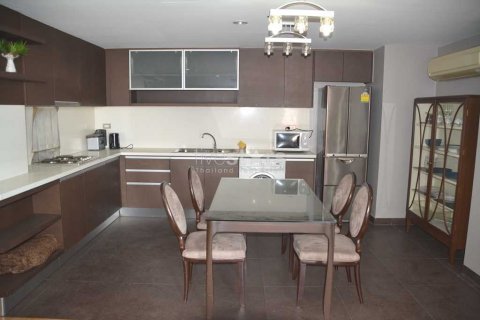 Condominio de 3 dormitorios en Bangkok, Tailandia № 67023 - foto 4
