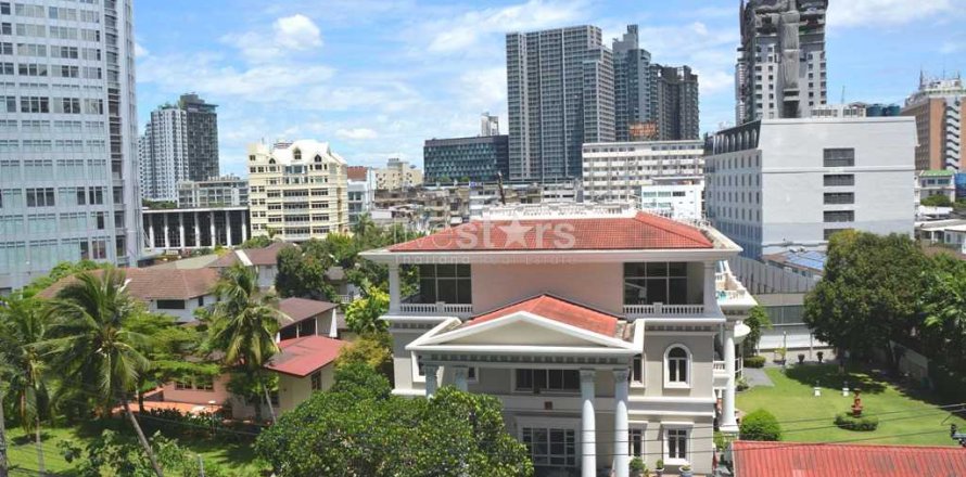 Condominio de 3 dormitorios en Bangkok, Tailandia № 67023