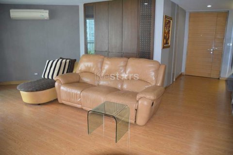 Condominio de 3 dormitorios en Bangkok, Tailandia № 67023 - foto 3