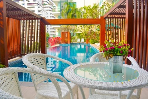 Condominio de 3 dormitorios en Bangkok, Tailandia № 67024 - foto 20
