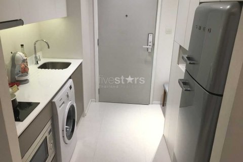 Condo in Bangkok, Thailand, 1 bedroom № 67026 - photo 4