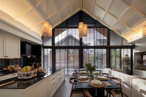 Chalet de 3 dormitorios en Bangkok, Tailandia № 165428 - foto 2