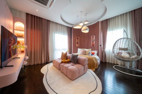 Chalet de 4 dormitorios en Bangkok, Tailandia № 165430 - foto 11