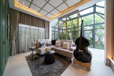 Chalet de 4 dormitorios en Bangkok, Tailandia № 165430 - foto 7