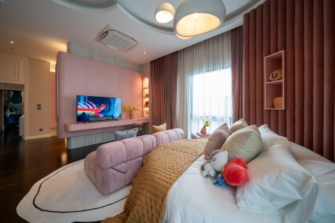 Chalet de 4 dormitorios en Bangkok, Tailandia № 165430 - foto 10