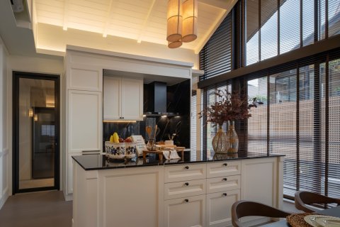 Chalet de 3 dormitorios en Bangkok, Tailandia № 165427 - foto 7