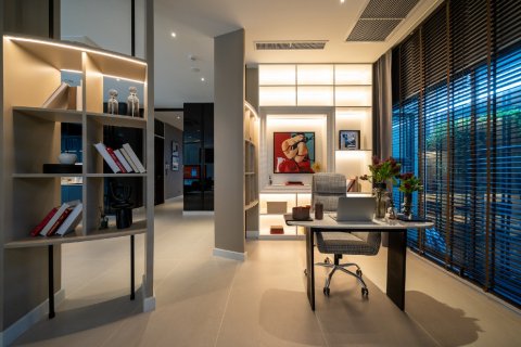 Chalet de 4 dormitorios en Bangkok, Tailandia № 165431 - foto 5