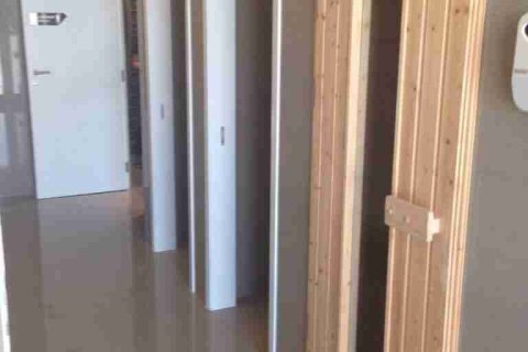 Condominio de 1 dormitorio en Thonburi, Bangkok, Tailandia № 183112 - foto 7