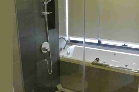 Condominio de 1 dormitorio en Thonburi, Bangkok, Tailandia № 183112 - foto 18