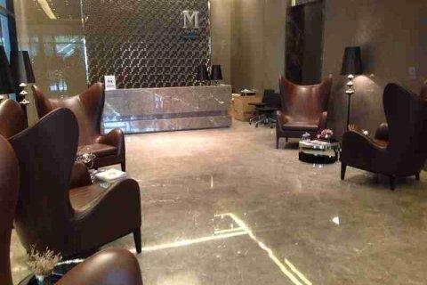 Condominio de 1 dormitorio en Thonburi, Bangkok, Tailandia № 183112 - foto 10