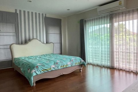 Casa de 4 dormitorios en San Kamphaeng, Tailandia № 171567 - foto 12
