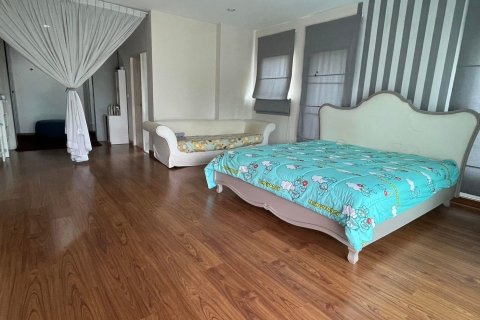 Casa de 4 dormitorios en San Kamphaeng, Tailandia № 171567 - foto 11