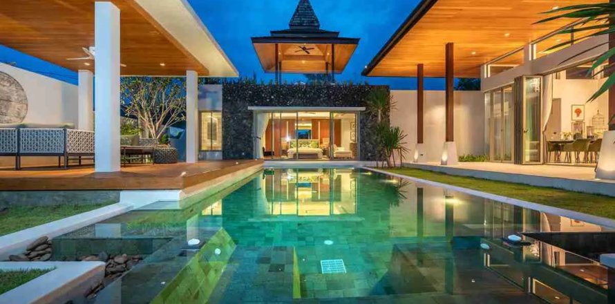 Casa de 4 dormitorios en Bang Tao, Tailandia № 180887