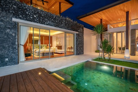 Casa de 4 dormitorios en Bang Tao, Tailandia № 180887 - foto 29