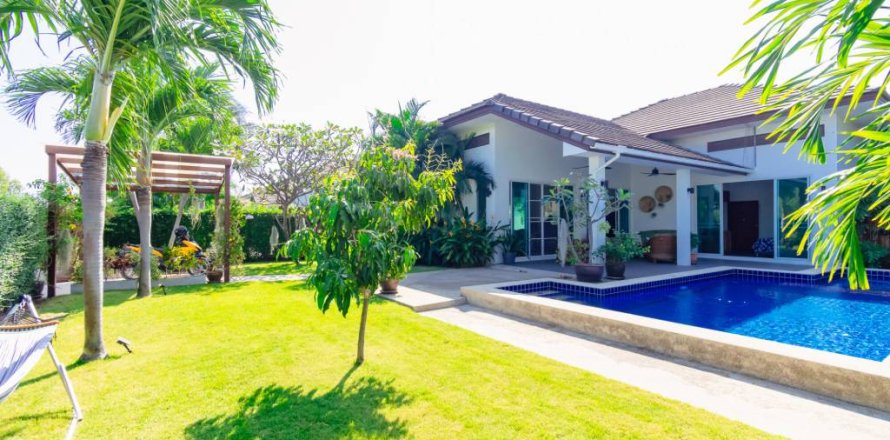 Chalet de 3 dormitorios en Hua Hin, Tailandia № 153941