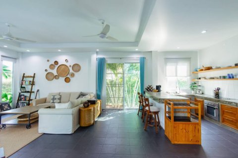 Chalet de 3 dormitorios en Hua Hin, Tailandia № 153941 - foto 9