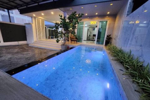 Villa in Pattaya, Thailand 5 Schlafzimmer № 153942