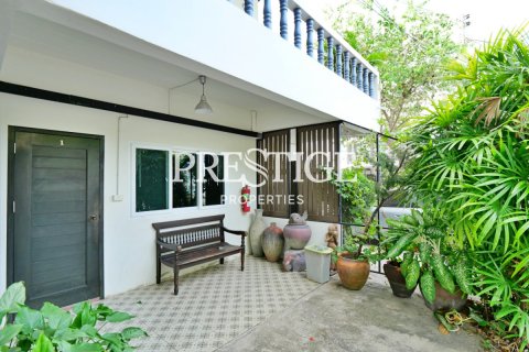 Propriété commerciale à Pattaya, Thaïlande 600 m2 № 198679 - photo 3