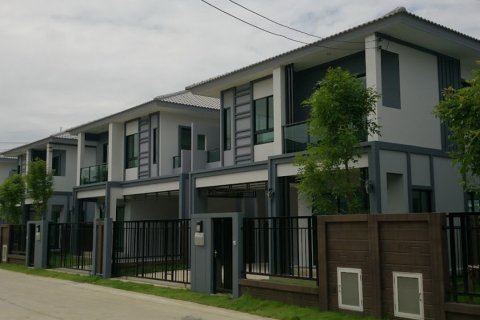 Sobre plano Natura Trend Pinklao-Sai 5 en Nakhon Phanom, Tailandia № 55140