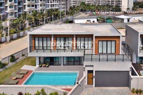 Haus in Pattaya, Thailand 5 Schlafzimmer № 197611