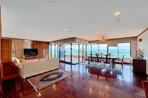 Condo à Pattaya, Thaïlande, 3 chambres № 197612
