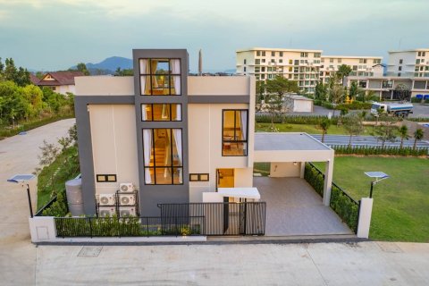 Villa in Rawai, Thailand 3 bedrooms № 222598 - photo 25