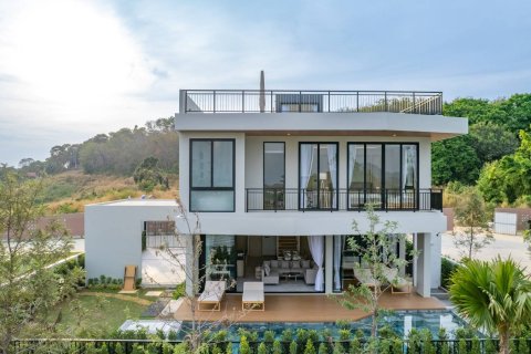 Villa in Rawai, Thailand 3 bedrooms № 222598 - photo 27