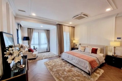 Villa in Bangkok, Thailand 5 Schlafzimmer № 133700 - Foto 8