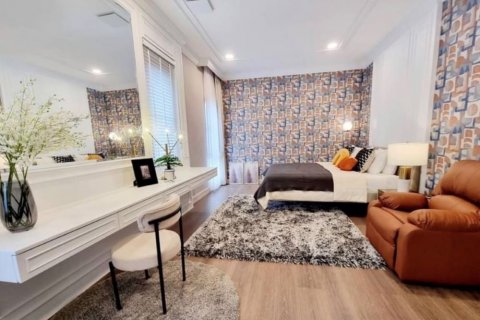 Villa in Bangkok, Thailand 5 Schlafzimmer № 133700 - Foto 15