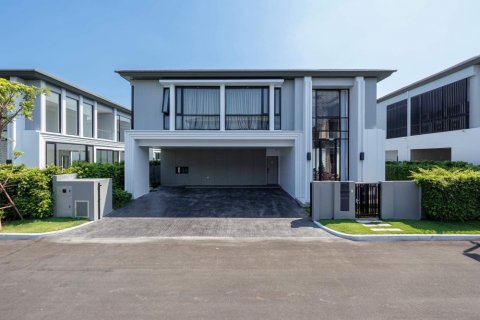 Villa in Bang Na, Bangkok, Thailand 4 Schlafzimmer № 133701