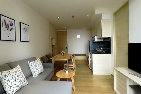 Condominio de 2 dormitorios en Watthana, Bangkok, Tailandia № 133698 - foto 3