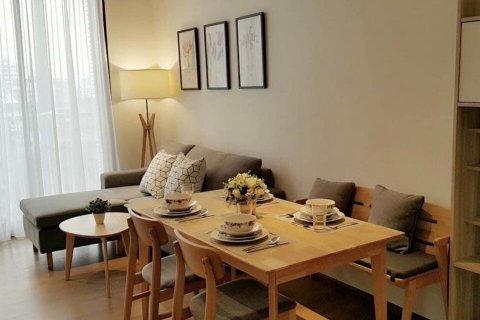 Condominio de 2 dormitorios en Watthana, Bangkok, Tailandia № 133698 - foto 4