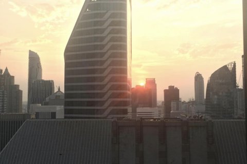 Condominio de 1 dormitorio en Pathum Wan, Bangkok, Tailandia № 133696 - foto 17