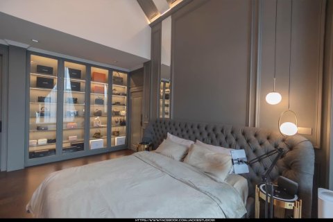 Chalet de 4 dormitorios en Bangkok, Tailandia № 133697 - foto 17