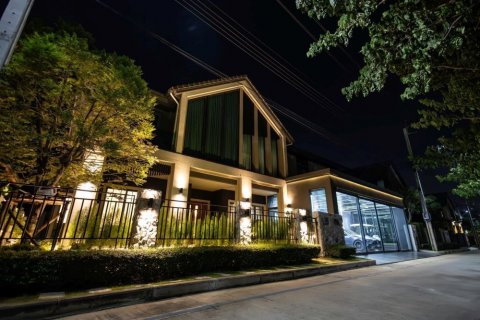 Chalet de 4 dormitorios en Bangkok, Tailandia № 133697 - foto 22