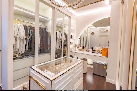 Chalet de 4 dormitorios en Bangkok, Tailandia № 133697 - foto 15