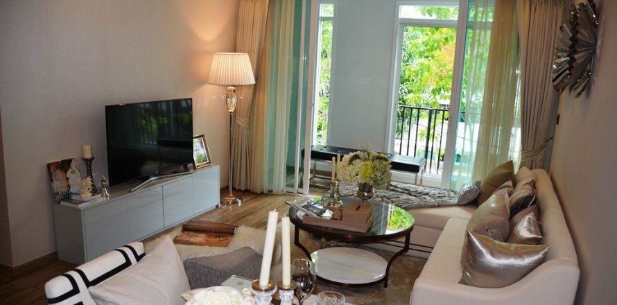 Condo in Bangkok, Thailand, 2 bedrooms  № 66926