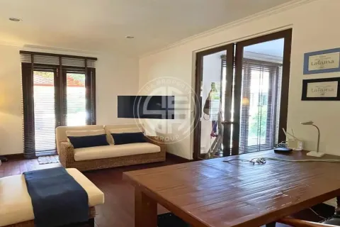 Chalet de 4 dormitorios en Phuket, Tailandia № 190672 - foto 10