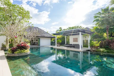 Chalet de 5 dormitorios en Phuket, Tailandia № 190671 - foto 17