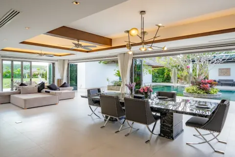 Chalet de 5 dormitorios en Phuket, Tailandia № 190671 - foto 11
