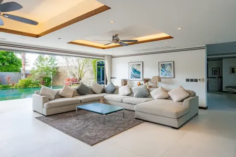Chalet de 5 dormitorios en Phuket, Tailandia № 190671 - foto 13