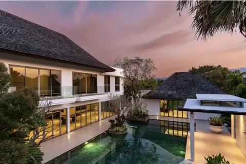 Chalet de 5 dormitorios en Phuket, Tailandia № 190671 - foto 2
