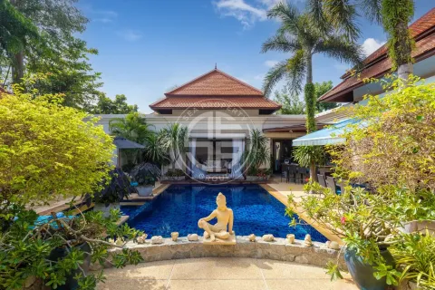 Chalet de 4 dormitorios en Bang Tao, Tailandia № 190669 - foto 25