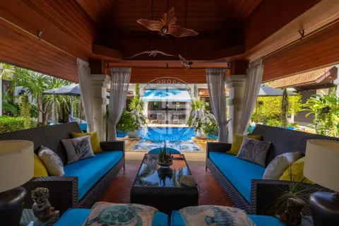 Chalet de 4 dormitorios en Bang Tao, Tailandia № 190669 - foto 19