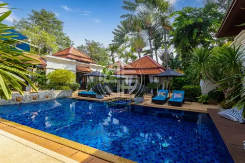 Chalet de 4 dormitorios en Bang Tao, Tailandia № 190669 - foto 23