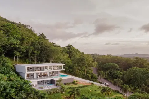 Chalet de 6 dormitorios en Pa Klok, Tailandia № 190673 - foto 3