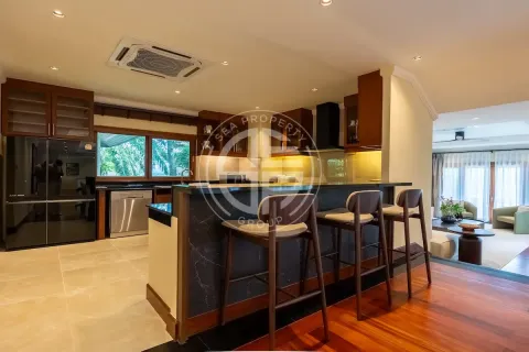 Chalet de 6 dormitorios en Layan Beach, Tailandia № 190675 - foto 5