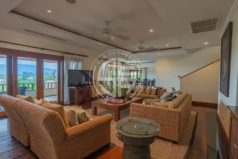 Chalet de 5 dormitorios en Layan Beach, Tailandia № 190674 - foto 5