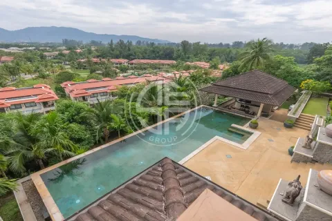 Chalet de 5 dormitorios en Layan Beach, Tailandia № 190674 - foto 3