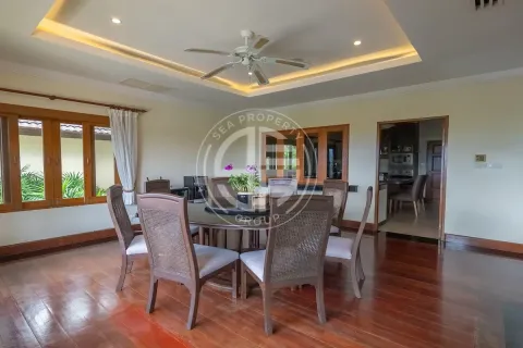 Chalet de 5 dormitorios en Layan Beach, Tailandia № 190674 - foto 6